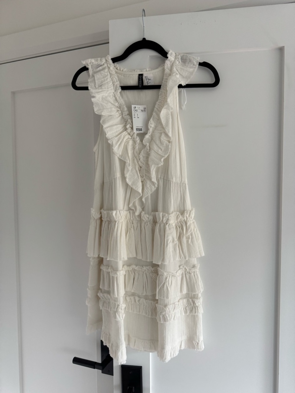 H&M Divided White Ruffled V-Neck mini dress